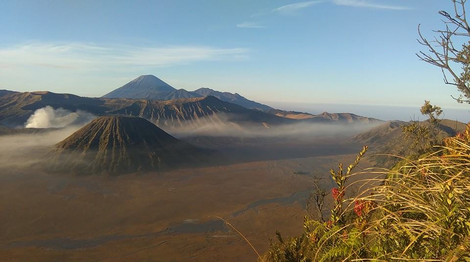 Obrazek posiada pusty atrybut alt; plik o nazwie bromo.jpg